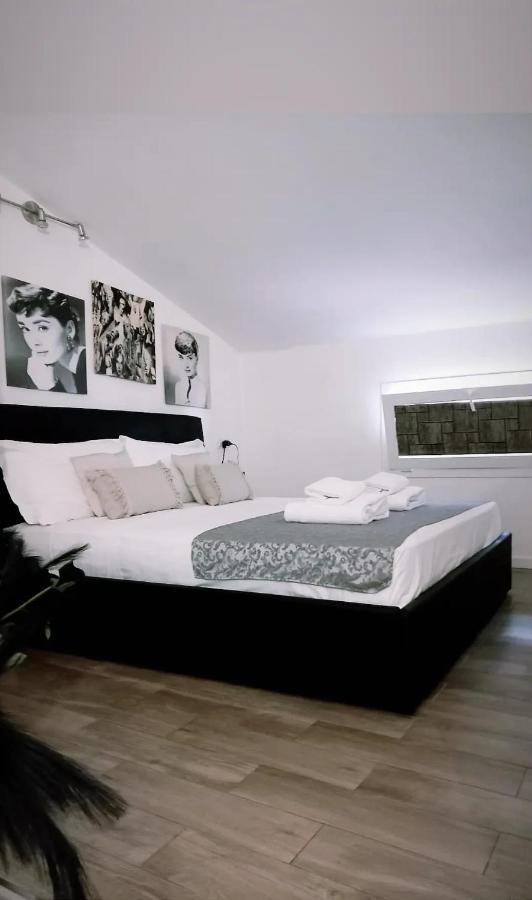 Ferienwohnung ᗰiki Hoᑌտᗴ Florenz Exterior foto